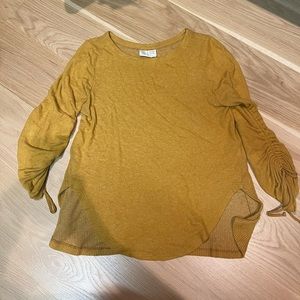 Anthropologie oversized dark yellow sweater with ties on sleeves women’s size S